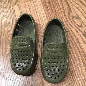 Green patent Floafers size 6